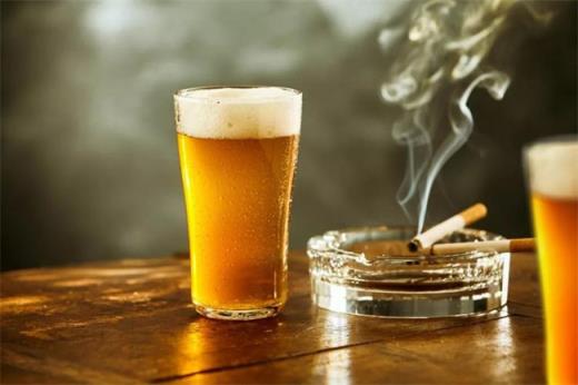 烟草和酒精导致全球近一半的癌症(烟草酒精是造成全球近半数癌症主因)