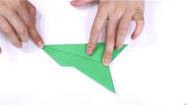 最强滑翔纸飞机折法又简单(最强纸飞机的折法大全 滑翔)
