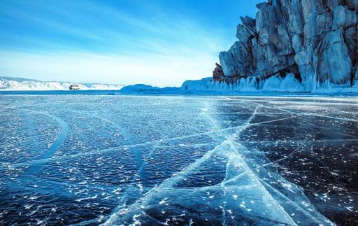 世界上最大的淡水湖是(世界上最深的淡水湖是什麼湖)