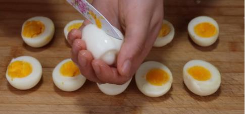 炖鸡蛋做法炖鸡蛋做法是什么