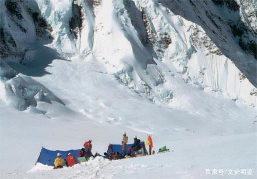1991年,17位登山队员在梅里雪山遇难,7年后找到日记,内容神秘