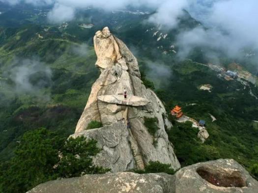 麻城市龜峰山風景區