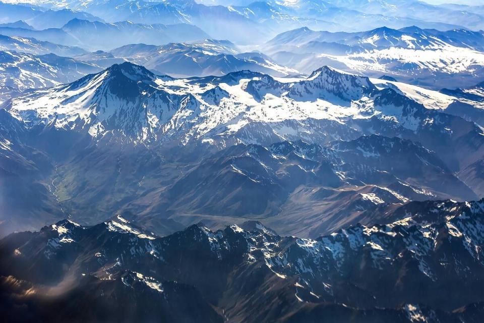 世界上最高的山脉在哪个大洲(世界上最高的山脉)