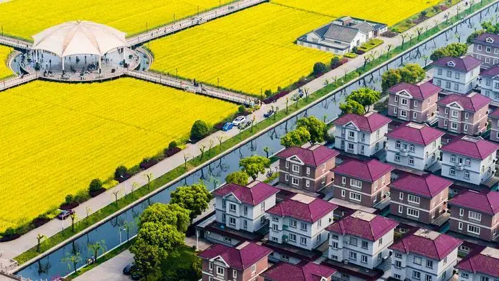 闷声发大财的十个土豪村(中国十大富裕村排名2022)