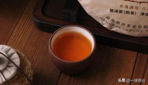 普洱生茶和熟茶区别分析(泡普洱茶的水温多少度最好)