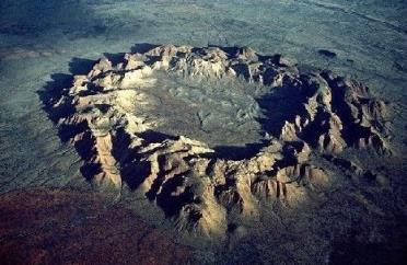 世界上最古老的陨石坑(世界著名的十大陨石坑)