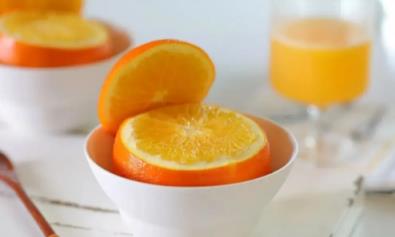 盐蒸橙子可以治疗咽喉炎吗(咽喉炎吃盐蒸橙子有用吗)